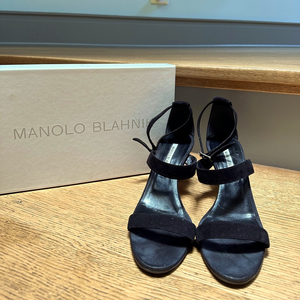 Manolo Blahnik black suede Sandals, size 39
